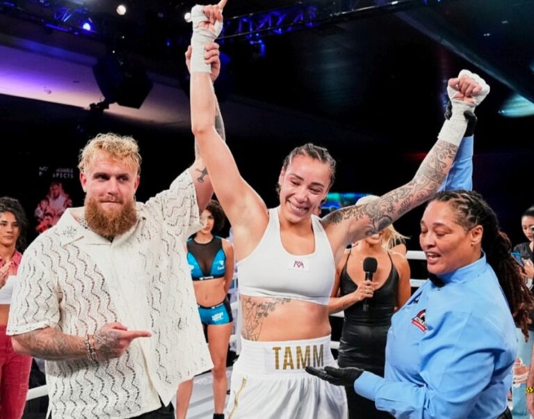 Tamm-Thibeault-and-the-New-Wave-of-Female-Fighters.jpg