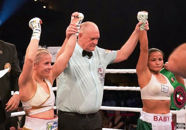 Tina Rupprecht and Maricela Quintero Fight to a Draw in Germany