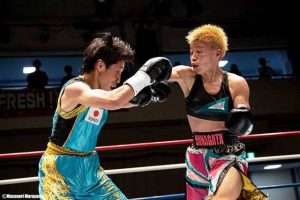 Hanagata-vs-Ikeyama-women's-boxing