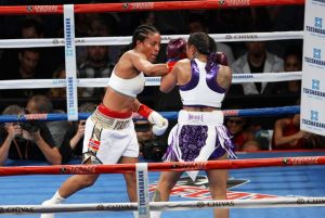 Cecilia-Braekhus-lands-a-right-hand