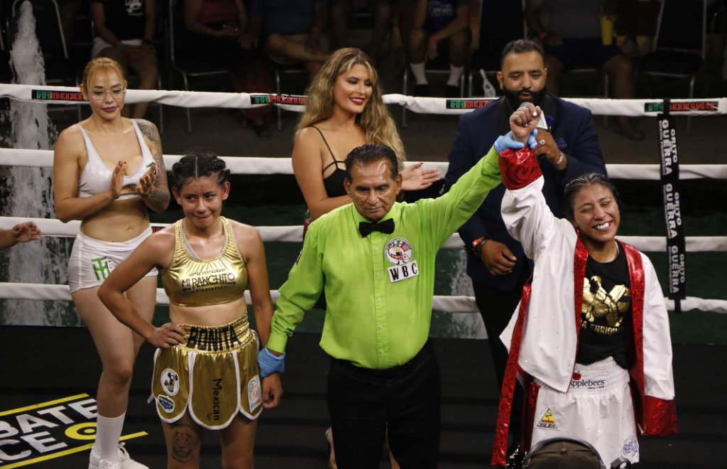 Kenia Enriquez Returns With KO Win in Mexico