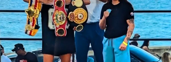 Amanda Serrano vs Reina Tellez in Three-Minute Round Fight