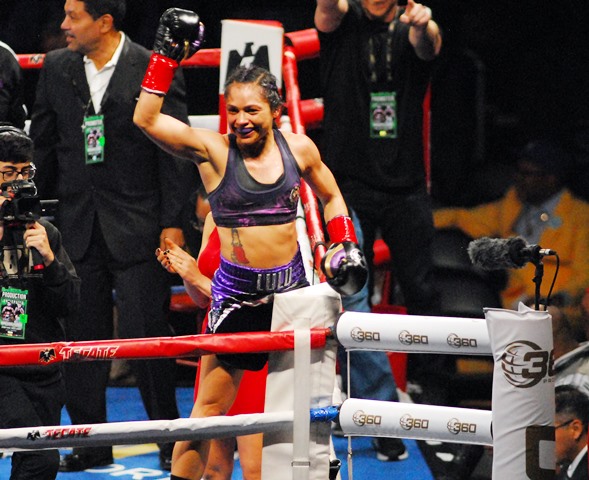 Bang-Bang-Lulu-Hawton-on-Ropes