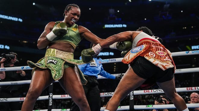 Claressa-Shields-Speeds-Past-Franchon-Crews-Dezurn.jpg