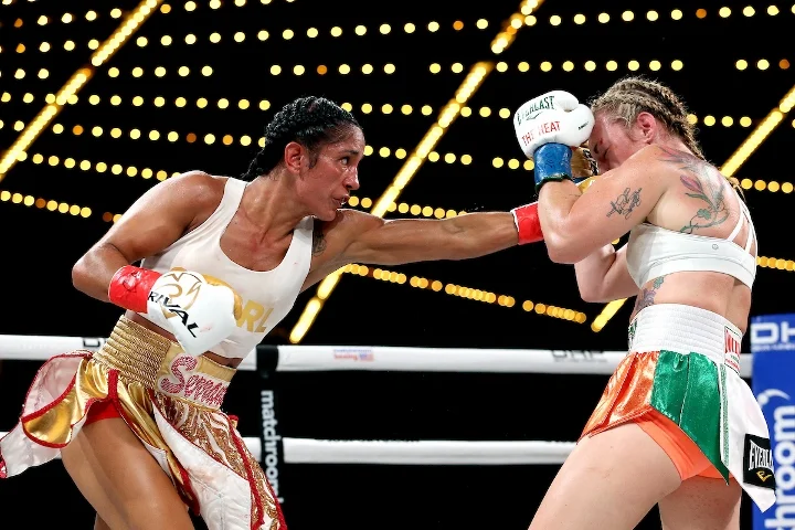This-Week-in-Women’s-Boxing-History:-Serrano-vs.-Hardy.jpg